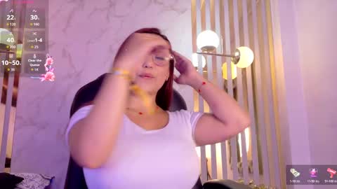 Snapshot of isaa_lopez chatting on May 19, 2026, 7:20 pm Isa online show from May 19, 2026, 7:20 pm