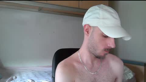 Snapshot of isaac99c chatting on May 11, 2026, 8:31 am Isaac99c online show from May 11, 2026, 8:31 am