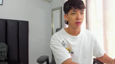 isaac_cryston online show from February 9, 2025, 1:46 pm