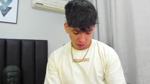 isaac_cryston online show from February 10, 2025, 1:01 pm