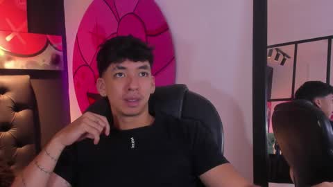 isaac_cryston online show from September 15, 2025, 8:09 pm