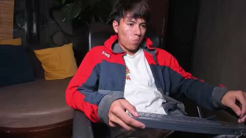 isaac_grimm online show from February 19, 2026, 6:09 am