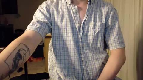 Snapshot of isaac_sheffield chatting on May 2, 2026, 10:20 am isaac online show from May 2, 2026, 10:20 am