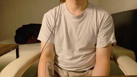 Snapshot of isaac_sheffield chatting on July 5, 2026, 5:09 pm isaac online show from July 5, 2026, 5:09 pm