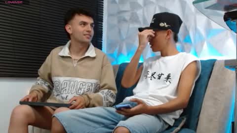 Isaac tan online show from December 15, 2025, 3:00 am