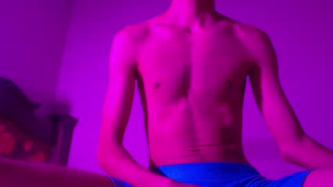 isaac online show from February 12, 2025, 4:33 am