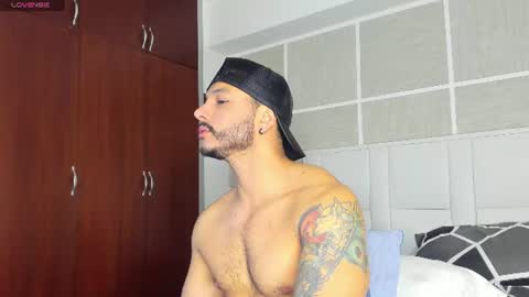Snapshot of isaacs11 chatting on July 21, 2026, 11:34 am Isaac Surez online show from July 21, 2026, 11:34 am