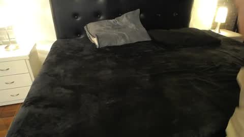 Snapshot of isaak_salomee chatting on June 27, 2026, 12:22 pm isaak_salomee online show from June 27, 2026, 12:22 pm
