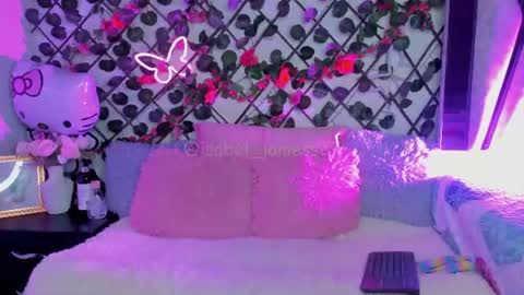 Snapshot of isabel_jamess chatting on June 11, 2026, 12:08 am Isa online show from June 11, 2026, 12:08 am