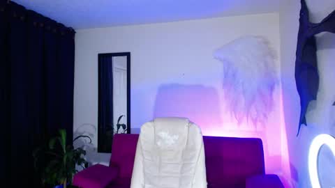 isabel online show from February 27, 2026, 3:39 am