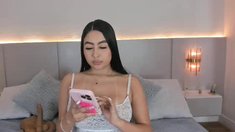 Isa online show from October 2, 2025, 3:13 am