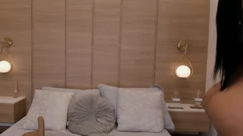 Snapshot of isabel_millher chatting on June 18, 2026, 9:14 am Isa online show from June 18, 2026, 9:14 am