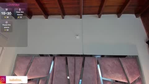 Snapshot of isabel_roux chatting on December 29, 2024, 3:22 am Isabel online show from December 29, 2024, 3:22 am