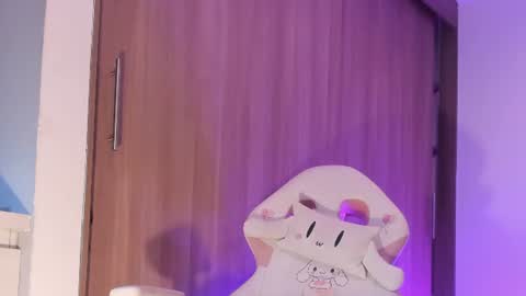 Snapshot of isabela_antonia_ chatting on June 11, 2026, 4:16 pm online show from June 11, 2026, 4:16 pm