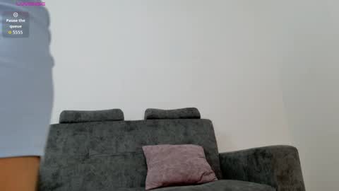 isabela online show from March 23, 2026, 3:05 pm