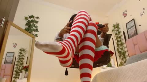 I S A online show from January 30, 2025, 5:17 pm