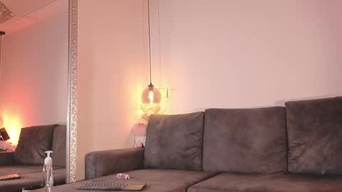 Isabela online show from April 12, 2026, 11:59 am