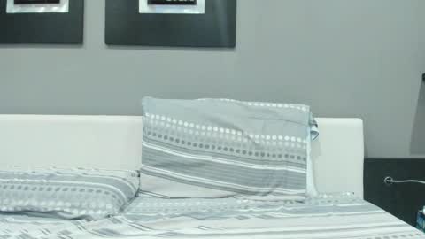 isabela online show from September 15, 2025, 10:37 am