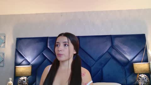 IsabelaCampbell online show from May 18, 2026, 6:47 pm