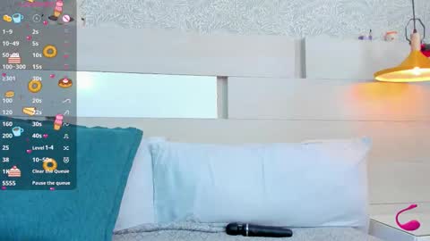 isabelacoleman_ online show from October 31, 2025, 2:51 pm