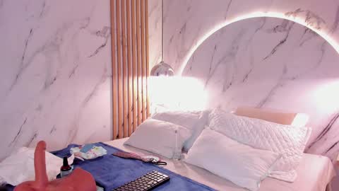 isabelastefano online show from November 6, 2025, 2:01 am