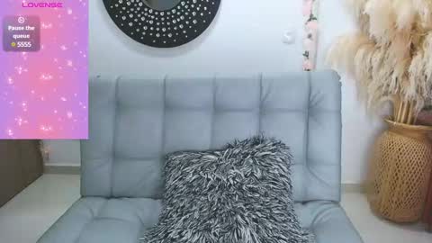 Isabel online show from December 28, 2024, 11:48 pm