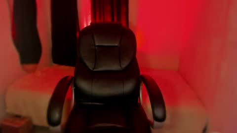 isabella online show from July 8, 2026, 3:00 am