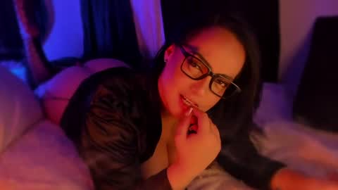 isabella online show from July 11, 2026, 3:42 am