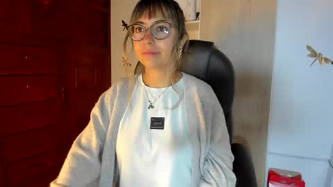 Isabella22 1 online show from February 19, 2026, 1:34 am