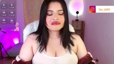 isabella online show from September 9, 2025, 5:07 am