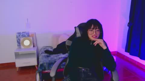 Snapshot of isabella__777 chatting on December 5, 2025, 6:00 am isabella__777 online show from December 5, 2025, 6:00 am