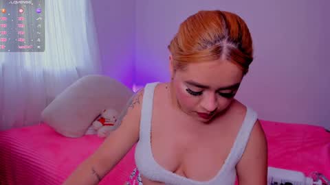 Isabella Arias online show from December 27, 2024, 6:20 pm