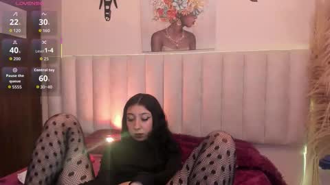 isabella_crofts online show from January 14, 2026, 3:01 am