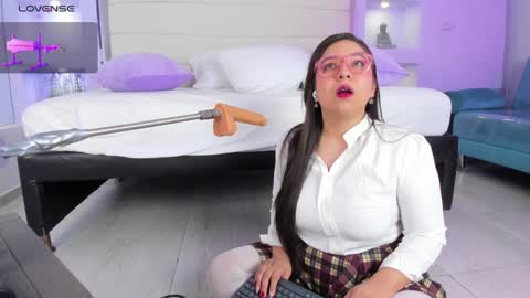 Isa online show from February 4, 2025, 3:33 am