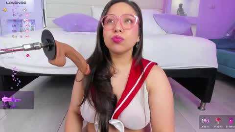 Isa online show from February 12, 2025, 3:29 am