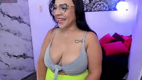 Snapshot of isabella_diprinzio chatting on August 6, 2026, 10:44 pm Isabella Di Prinzio online show from August 6, 2026, 10:44 pm