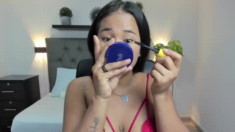 Isabel florez online show from February 6, 2025, 12:05 pm