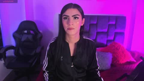 Isabella Moon9 online show from April 21, 2026, 11:38 am