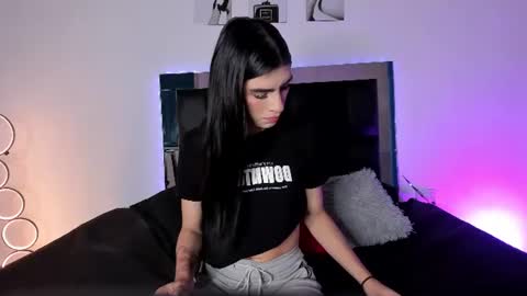Snapshot of isabella_moon9 chatting on July 9, 2026, 11:58 am Isabella Moon9 online show from July 9, 2026, 11:58 am