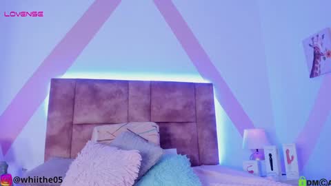 Isabella White online show from January 16, 2025, 9:08 pm