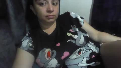 Snapshot of isabellaa_hills_ chatting on June 5, 2026, 3:51 pm isabellaa_hills_ online show from June 5, 2026, 3:51 pm