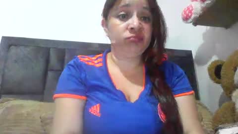 Snapshot of isabellaa_hills_ chatting on July 4, 2026, 2:29 am isabellaa_hills_ online show from July 4, 2026, 2:29 am