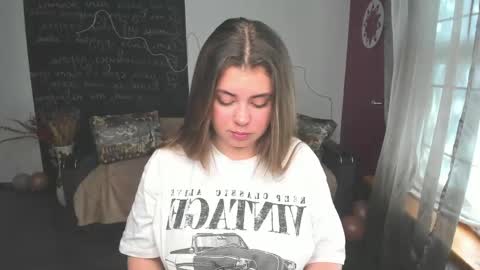 isabellabler online show from May 19, 2026, 5:47 am