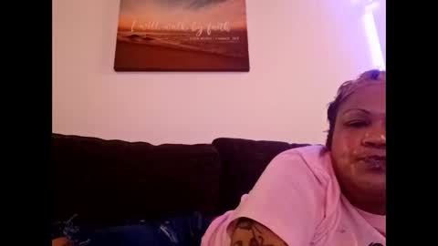 Isabella online show from June 6, 2026, 7:57 am