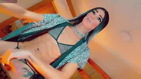 isabellagirs online show from September 30, 2025, 4:50 am