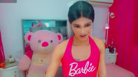 isabellagirs online show from November 22, 2025, 2:54 am