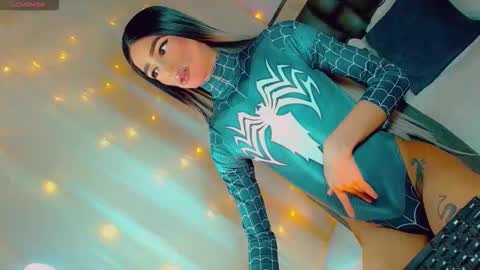 isabellagirs online show from February 1, 2026, 8:29 pm