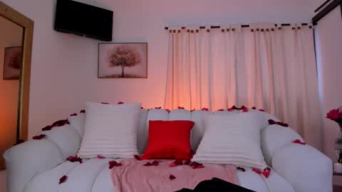 ISABELLA  online show from February 14, 2026, 1:08 pm