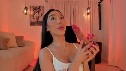 ISABELLA  online show from May 28, 2026, 5:21 pm