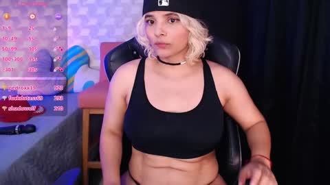 Isabella Mout  online show from December 19, 2024, 3:07 am